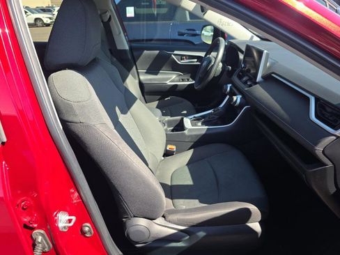 Used 2023 Toyota RAV4 XLE FWD image 15