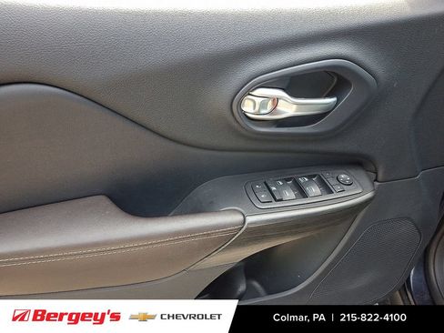 Used 2014 Jeep Cherokee Limited AWD/4WD image 14