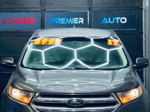 Used 2017 Ford Edge Titanium image 6