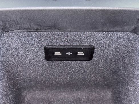 Used 2022 Mercedes-Benz S 580 4MATIC Sedan w/ AMG Line Package image 37