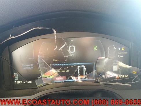 Used 2015 Cadillac Escalade Luxury image 12