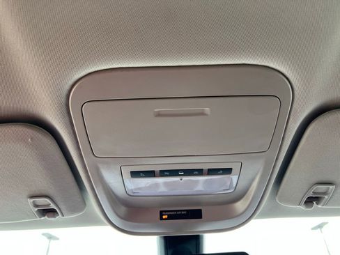 Used 2022 Chevrolet Colorado LT w/ Luxury Package image 34