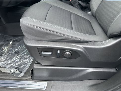 Used 2023 GMC Sierra 2500 SLE w/ SLE Value Package; image 15