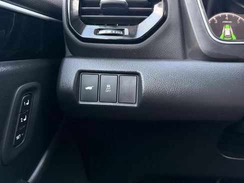 Used 2025 Honda Pilot Touring image 10