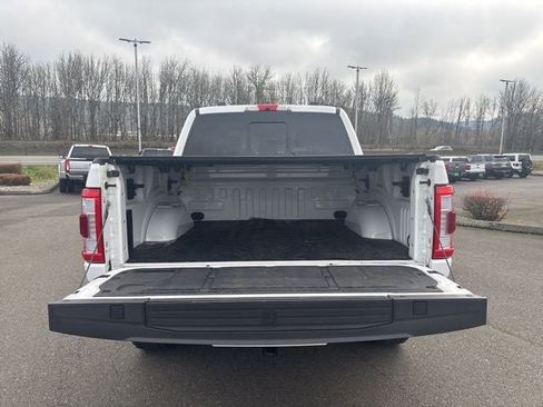 Used 2023 Ford F150 Lariat w/ Trailer Tow Package image 8