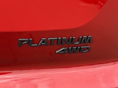 New 2025 Nissan Pathfinder Platinum w/ Black Appearance Package image 35