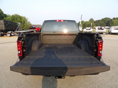 Used 2025 RAM 2500 Big Horn RWD image 48