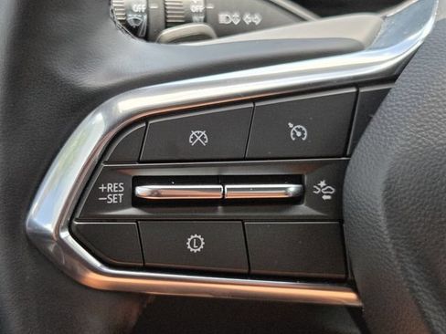 Used 2025 Chevrolet Equinox LT FWD image 22