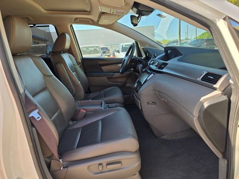 Used 2016 Honda Odyssey EX-L image 25
