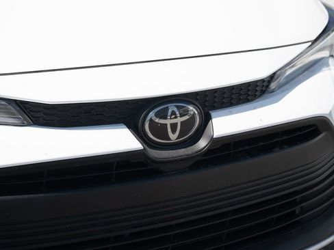 Used 2024 Toyota Corolla LE FWD image 8