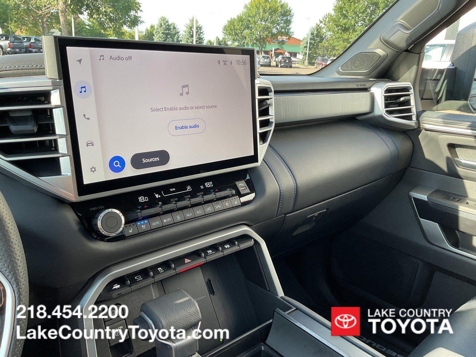 Used 2025 Toyota Sequoia Platinum AWD/4WD image 32