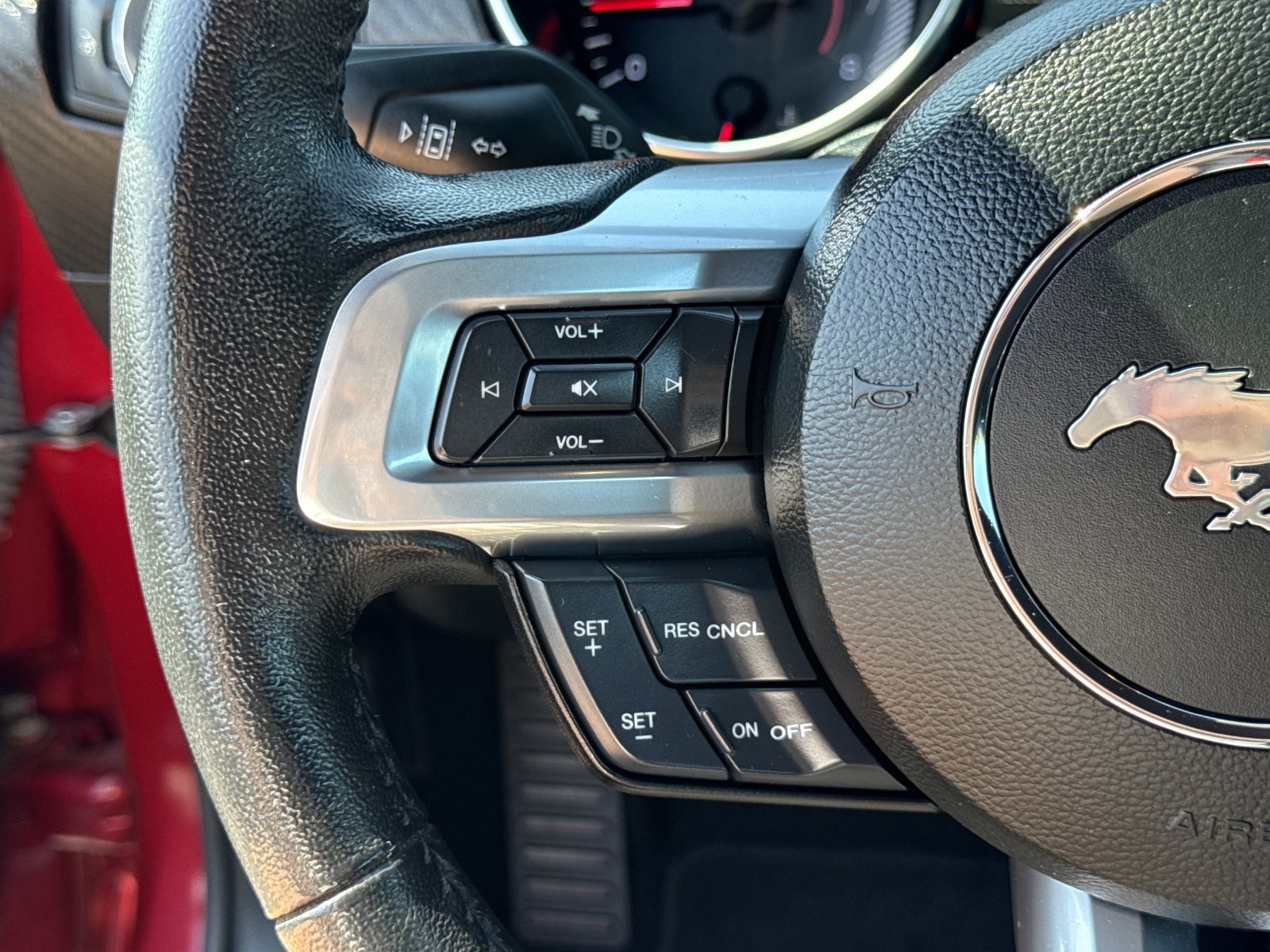 Used 2023 Ford Mustang Coupe RWD image 29
