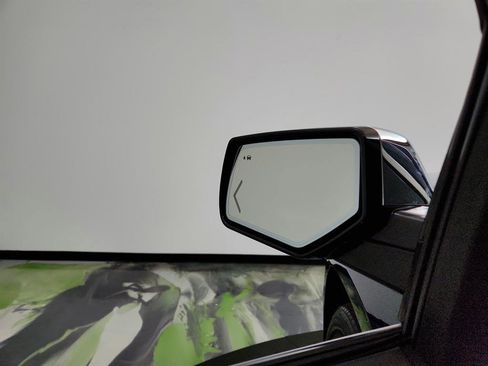 Used 2018 Chevrolet Tahoe Premier image 16