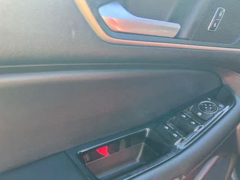 Used 2017 Ford Edge SEL w/ Equipment Group 201A FWD image 14