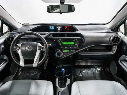 Used 2014 Toyota Prius C One FWD image 12