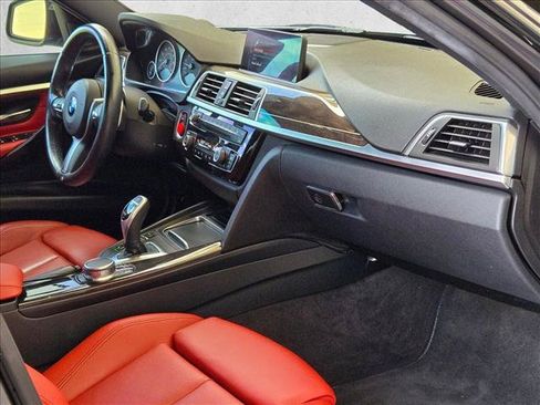 Used 2017 BMW 340i Sedan RWD image 22