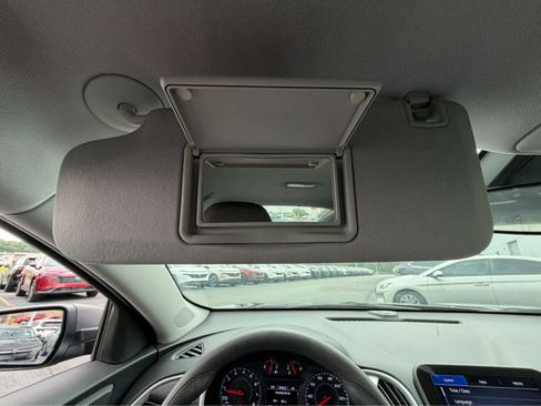 Used 2022 Chevrolet Malibu LS FWD image 28