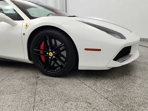 Used 2017 Ferrari 488 Spider RWD image 27