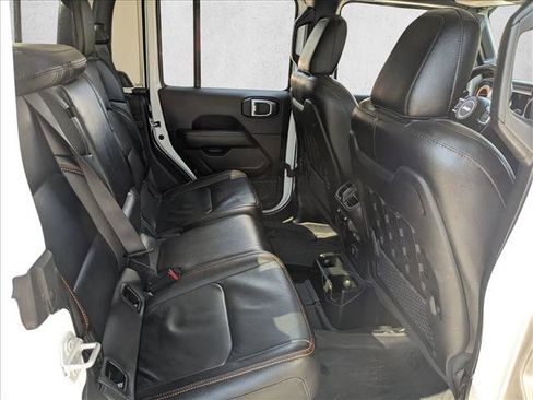 Used 2023 Jeep Gladiator Mojave w/ Cold Weather Group image 21