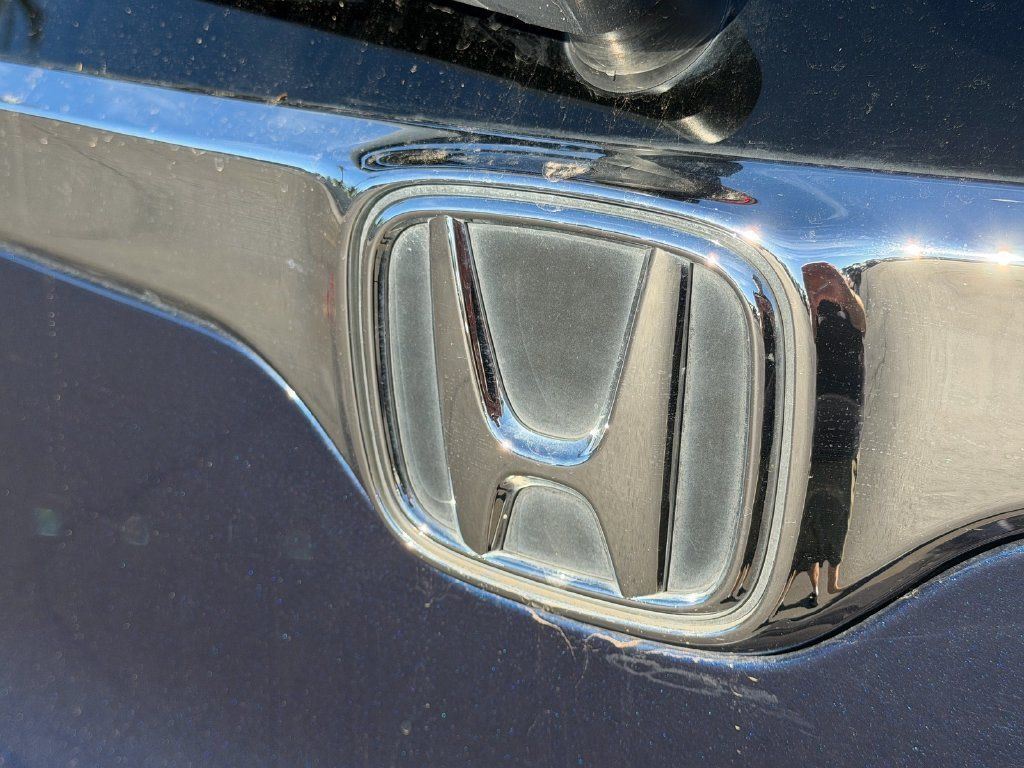 Used 2017 Honda CR-V EX-L image 9