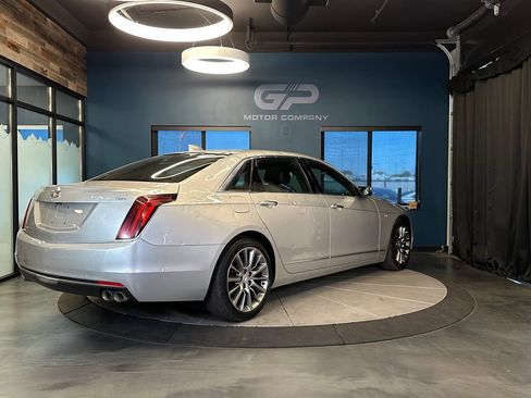 Used 2017 Cadillac CT6 3.6 AWD image 3