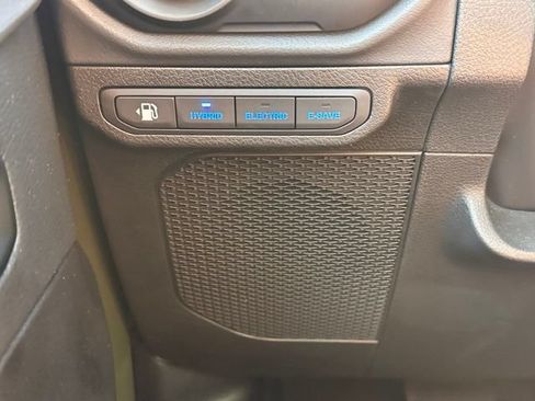 Used 2024 Jeep Wrangler High Altitude AWD/4WD image 18