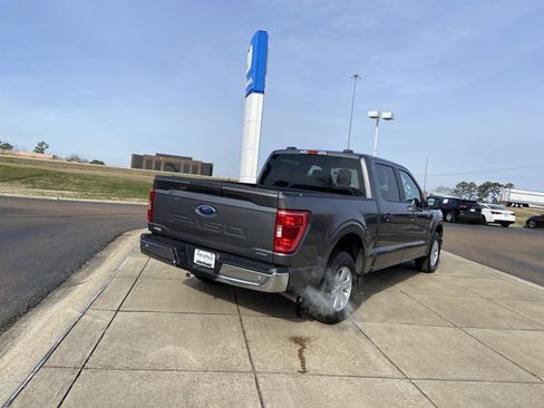 Used 2023 Ford F150 XLT image 10