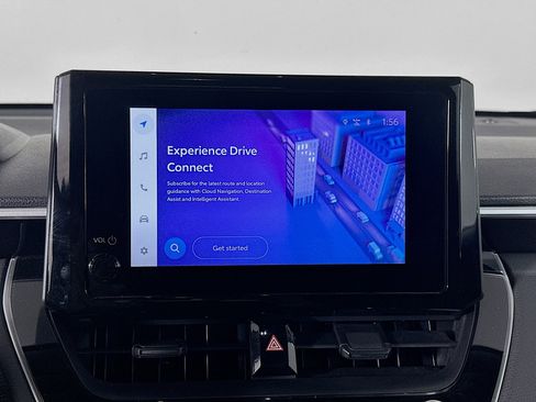 Used 2025 Toyota Corolla Cross LE image 22