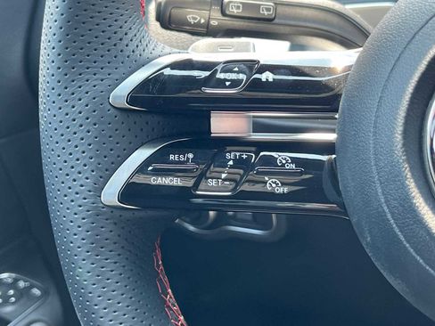 Certified 2025 Mercedes-Benz GLB 250 image 20