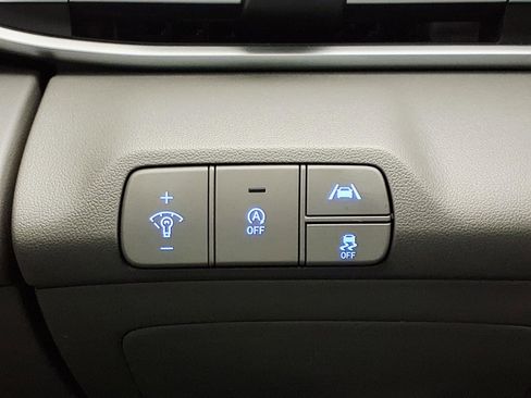 Certified 2023 Hyundai Elantra SE w/ Preferred Accessory Package FWD image 22