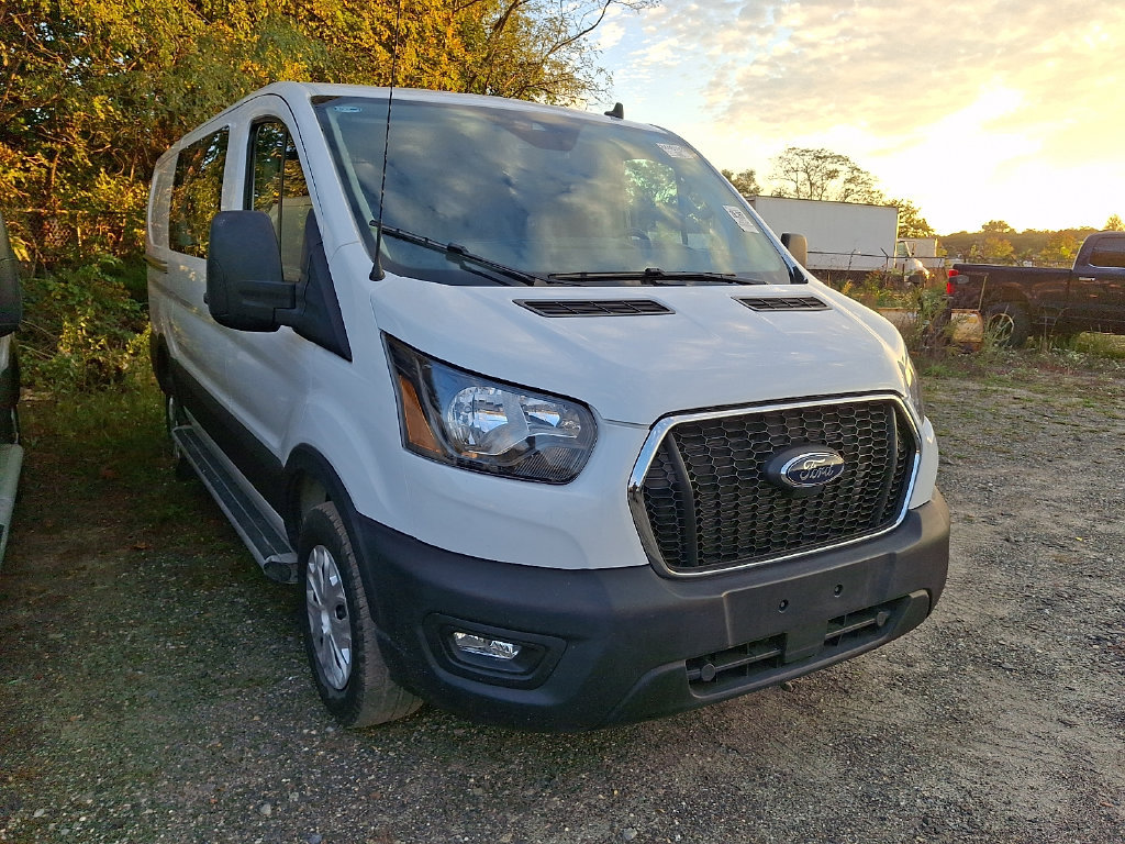 Used 2025 Ford Transit 250 Low Roof w/ Exterior Upgrade Package RWD image 3