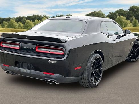 Used 2015 Dodge Challenger R/T w/ Quick Order Package 28B R/T RWD image 12