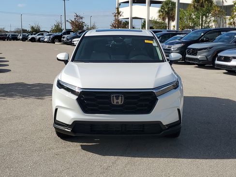 Used 2025 Honda CR-V EX image 2