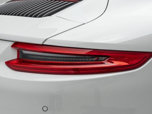 Used 2018 Porsche 911 Carrera T w/ Carrera T Interior Package RWD image 50