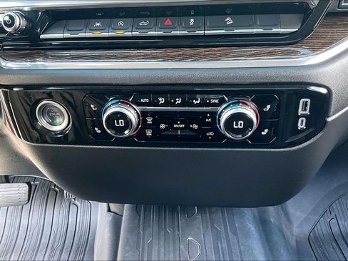 Used 2024 GMC Sierra 1500 Elevation AWD/4WD image 16