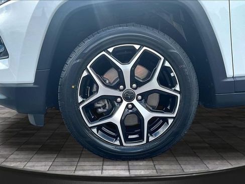 Used 2025 Jeep Compass Limited AWD/4WD image 33