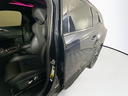 Used 2023 BMW XM w/ M Driver's Package AWD/4WD image 12