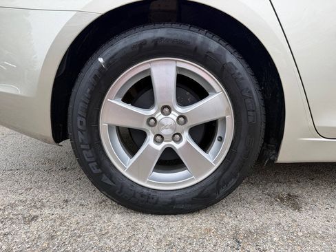 Used 2013 Chevrolet Cruze LT FWD image 28