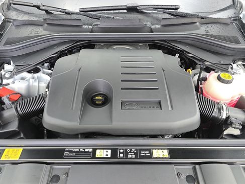 New 2026 Land Rover Range Rover Sport SE image 31