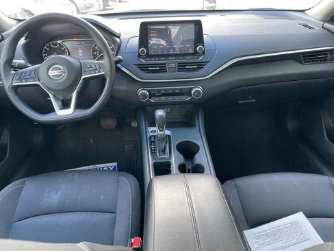 Used 2020 Nissan Altima 2.5 S FWD image 13