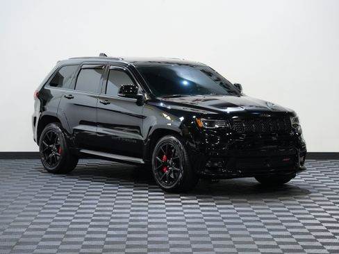 Used 2021 Jeep Grand Cherokee SRT AWD/4WD image 5