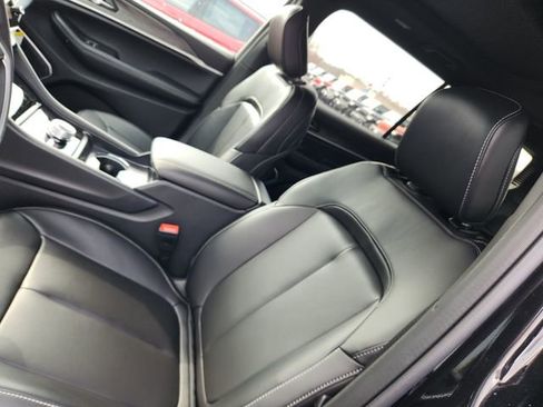 New 2026 Jeep Grand Cherokee L Limited AWD/4WD image 12
