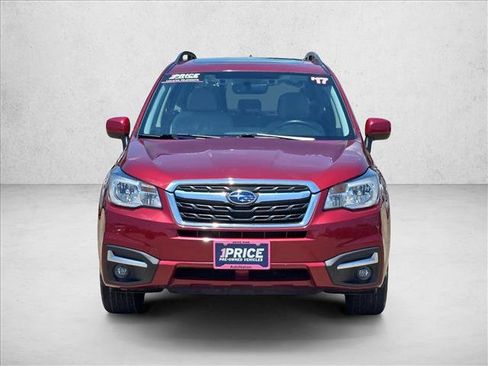 Used 2017 Subaru Forester 2.5i Premium AWD/4WD image 2