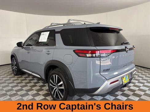 Used 2025 Nissan Pathfinder Platinum AWD/4WD image 7