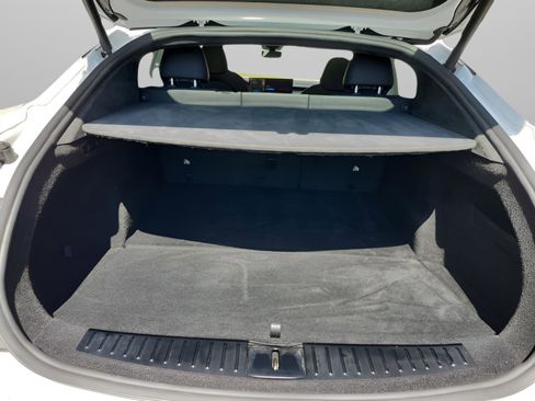 Used 2022 Tesla Model S image 21