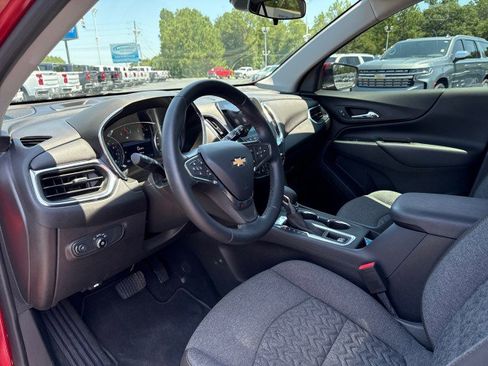 Used 2024 Chevrolet Equinox LT image 20