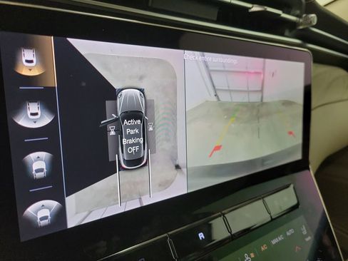 Used 2023 Maserati Grecale GT image 29