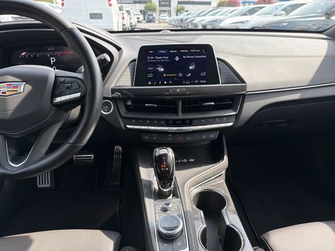 Used 2025 Cadillac CT4 V w/ Technology Package RWD image 29