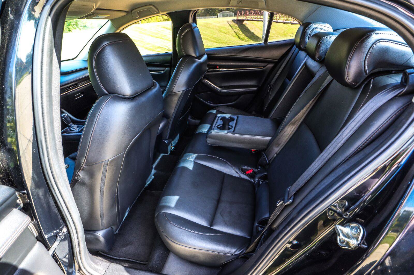 Used 2019 MAZDA MAZDA3 Sedan w/ Preferred Package FWD image 35