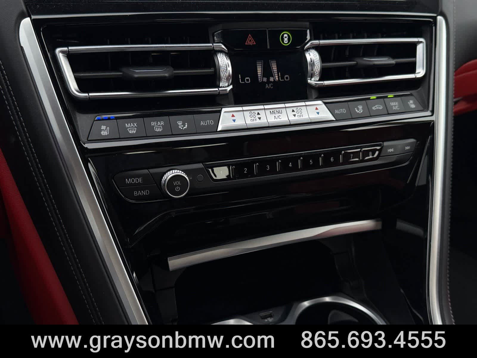 Used 2024 BMW 840i xDrive Convertible AWD/4WD image 31